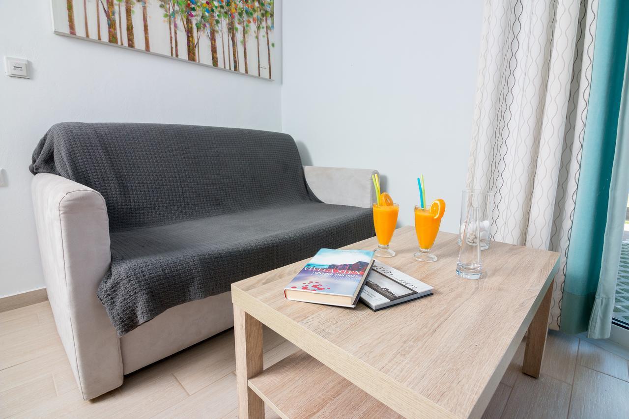 Christina Beach Hotel Chania  Bagian luar foto