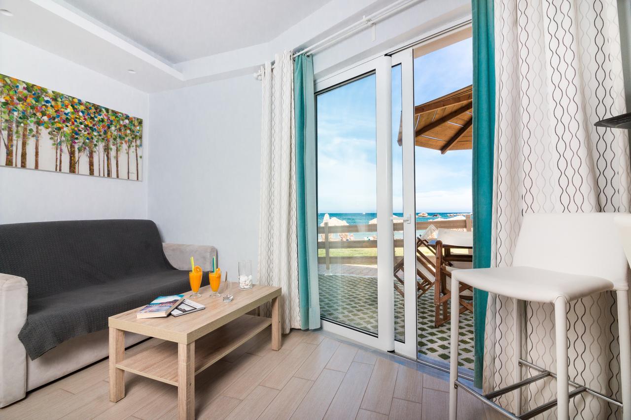 Christina Beach Hotel Chania  Bagian luar foto