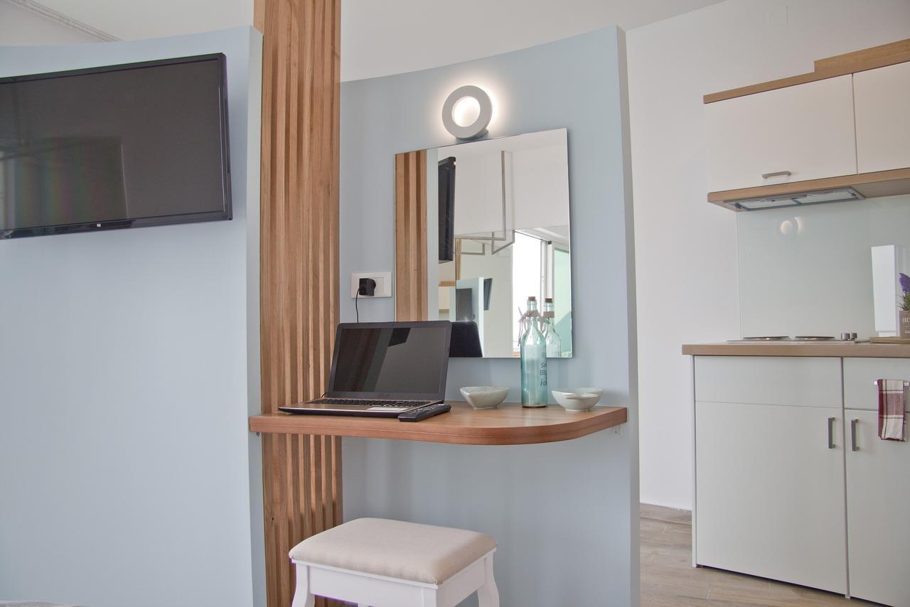 Christina Beach Hotel Chania  Bagian luar foto